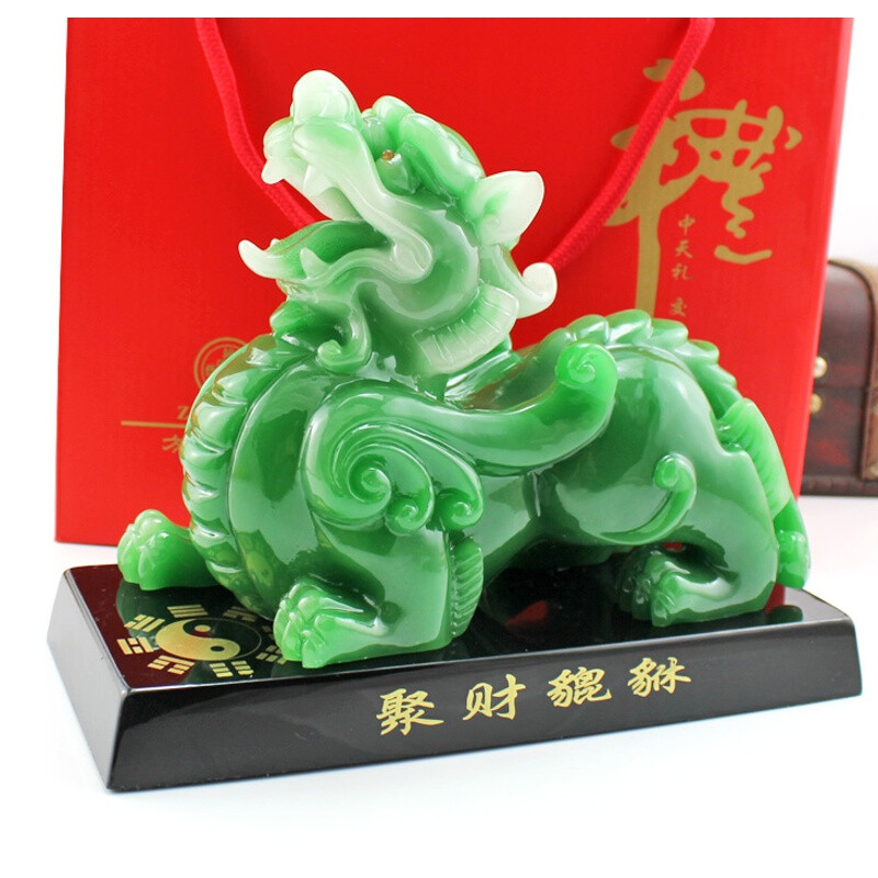 鎮(zhèn)宅納福，招財(cái)引貴 仿玉貔貅擺件，家居風(fēng)水的點(diǎn)睛之筆